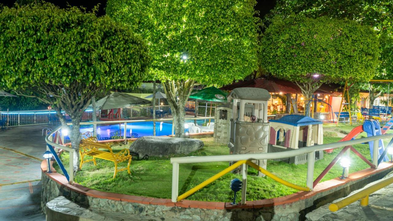 Jarabacoa River Club & Resort ภายนอก รูปภาพ